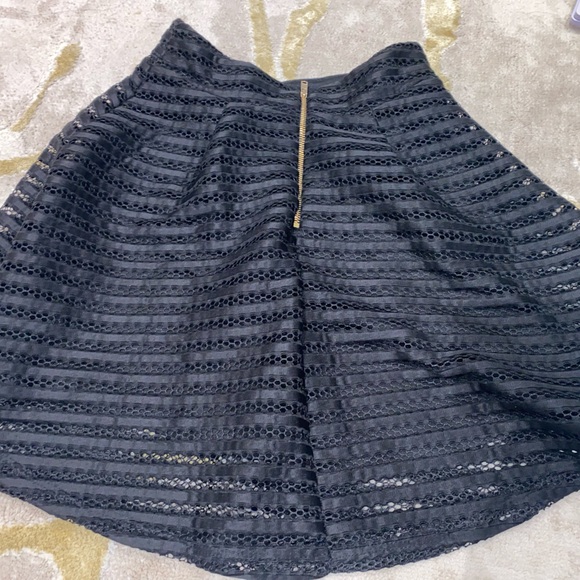 GUESS: Size XS Skater Mini Skirt with Lace Pattern - Picture 3 of 3